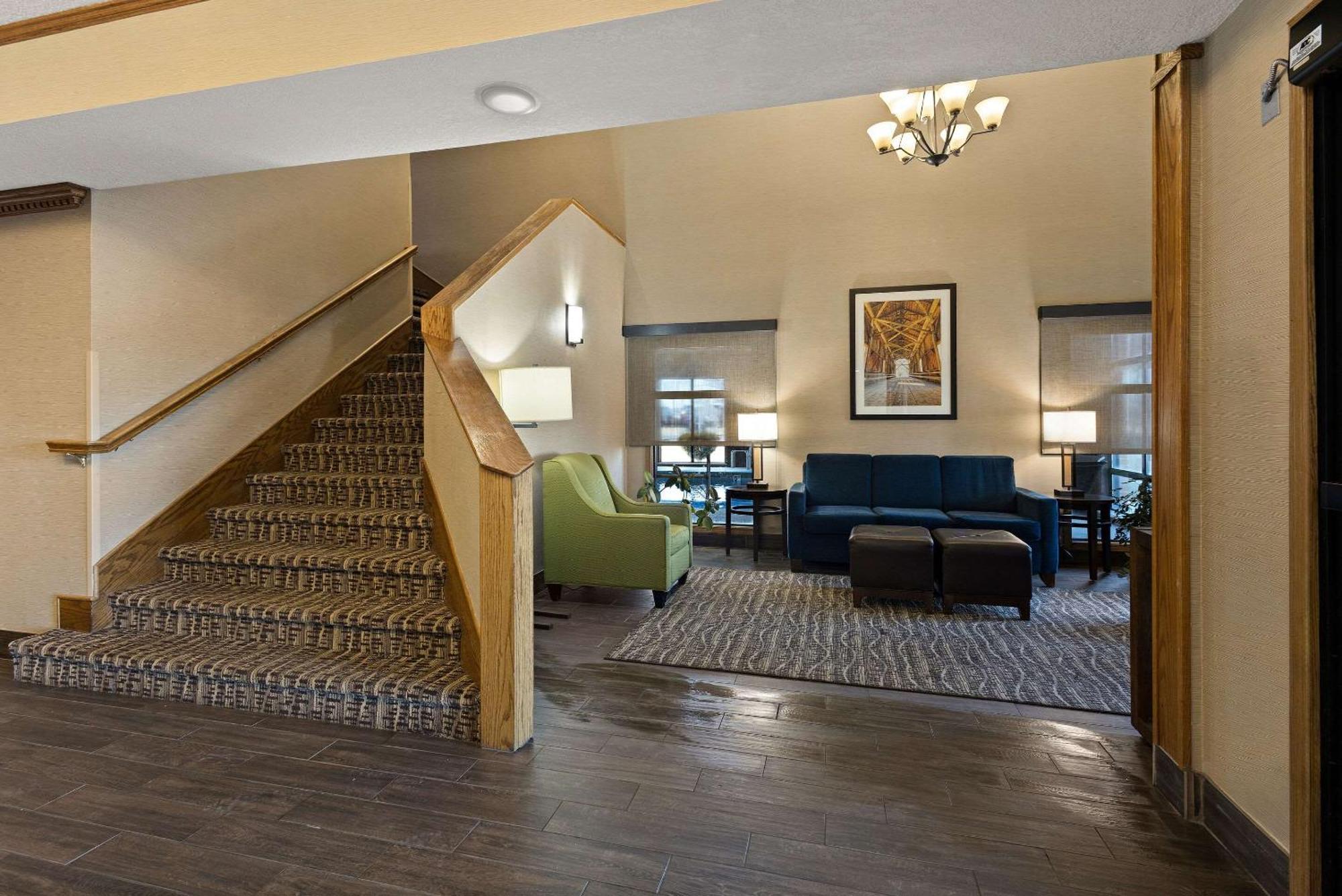 Comfort Inn Huntington Near University Exteriör bild