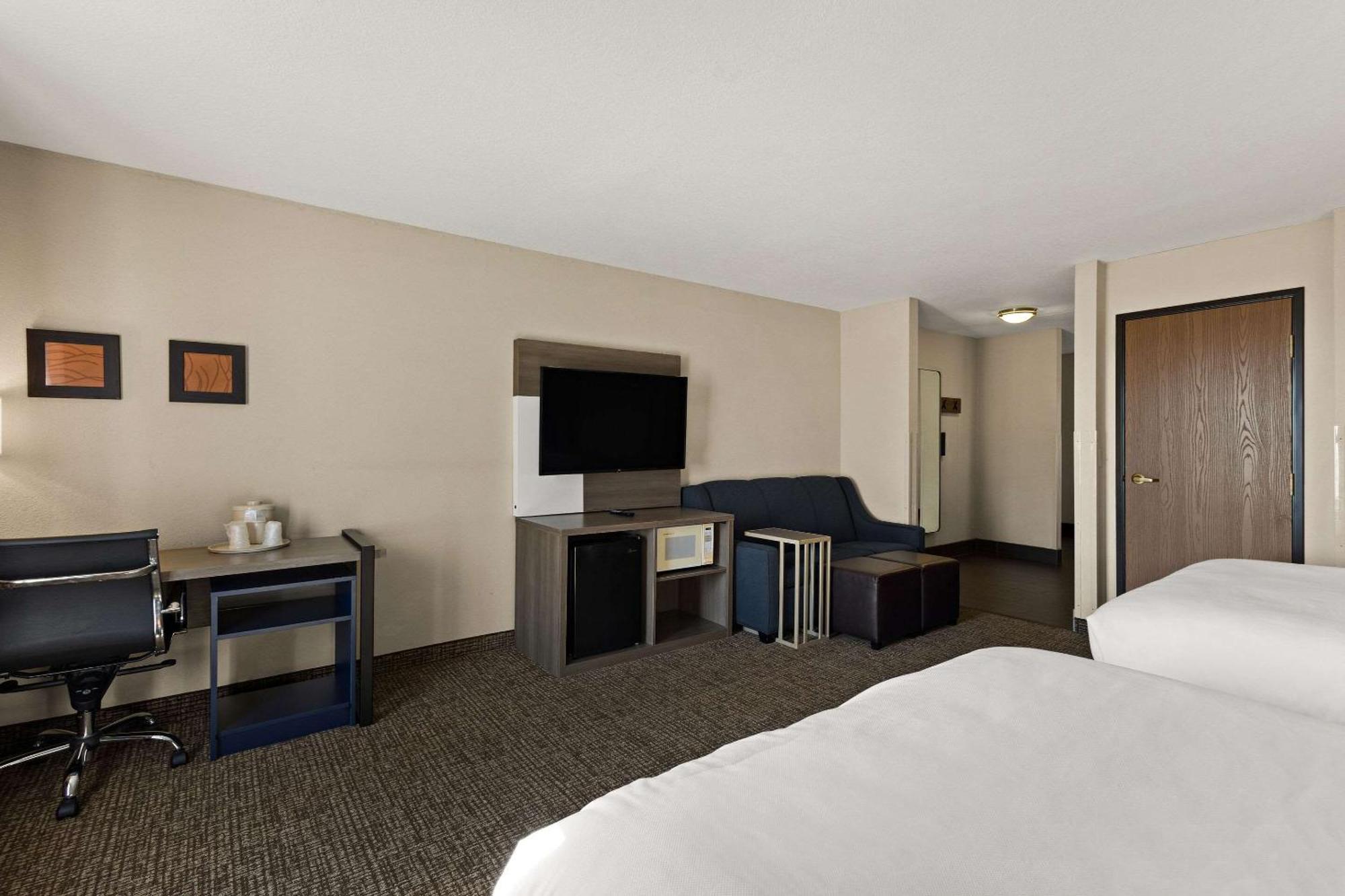 Comfort Inn Huntington Near University Exteriör bild