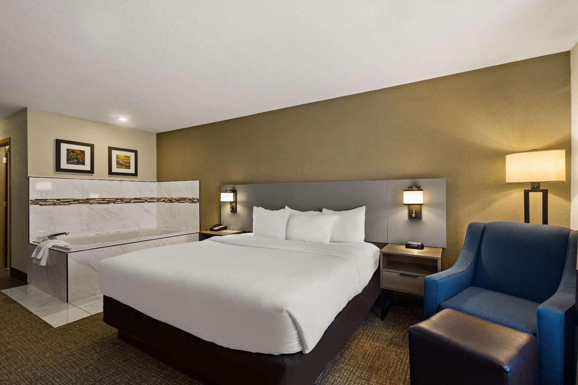 Comfort Inn Huntington Near University Exteriör bild